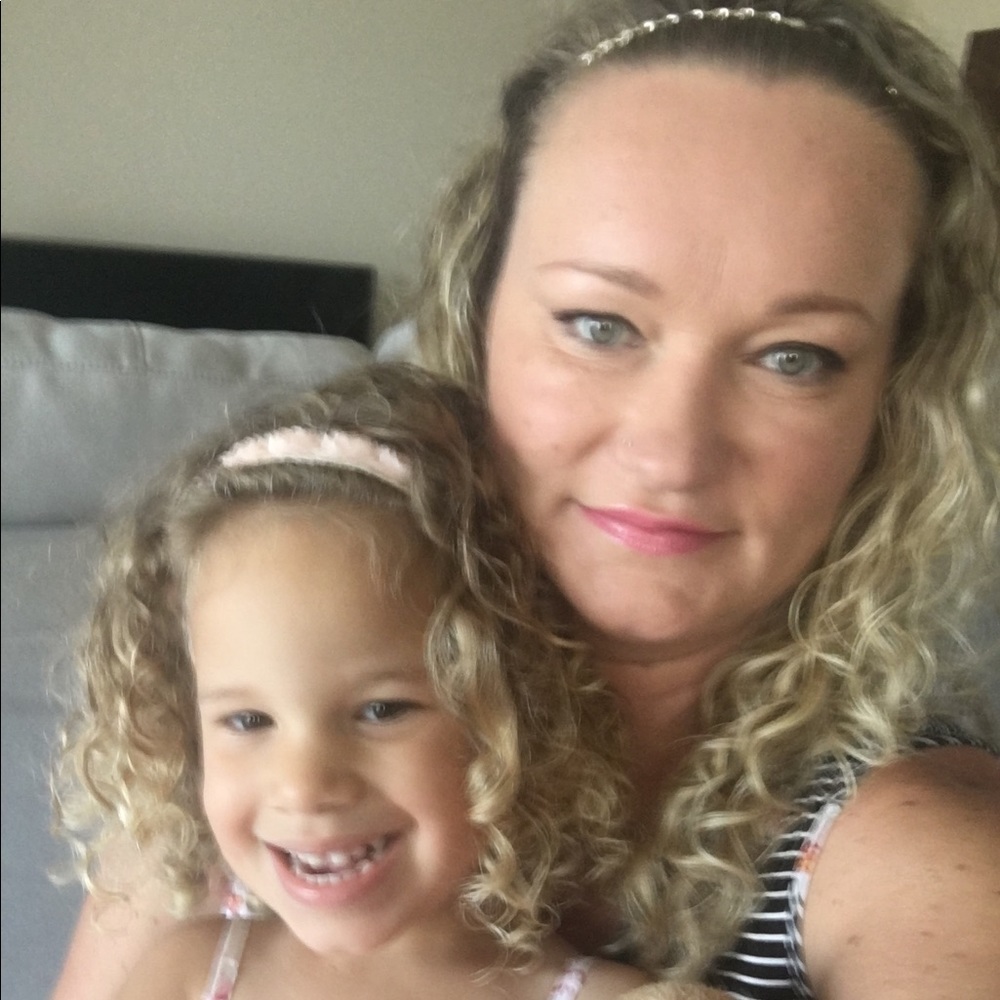 Meet your Posher, Andrea